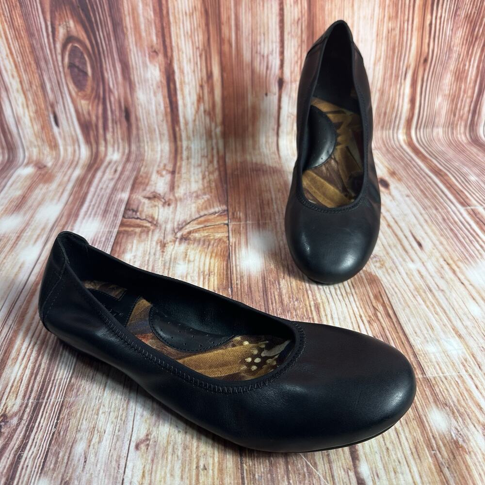 Born JULIANNE Womens Size 10 M Black Leather Ballet Flats Casual Slip On Shoes
